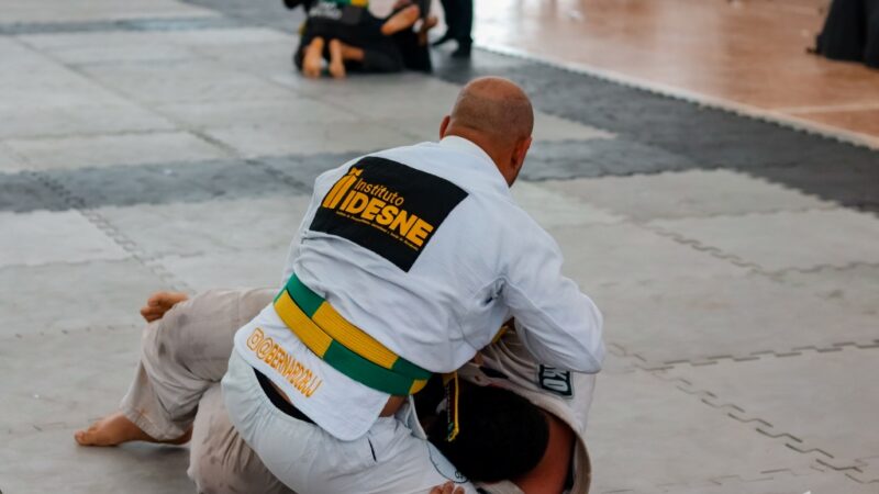 Atleta patrocinado pelo Idesne fica em primeiro lugar na categoria super pesado no Open Jiu-Jitsu em Flexeiras