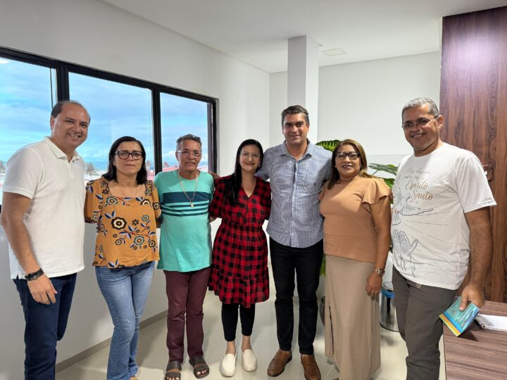 Prefeito Daniel Vasconcelos concede novo reajuste salarial de 7% para professores da rede municipal de Maragogi