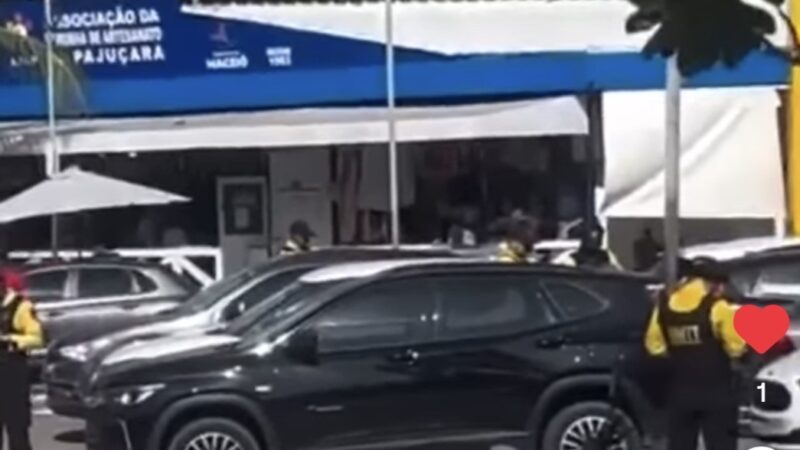 FISCALIZAÇÃO DO DMTT NA ORLA DE MACEIÓ PROVOCA REVOLTA E CRÍTICAS DE MORADORES E TURISTAS. ALGUÉM PRECISA PARAR ESSAS AÇÕES DA DMTT URGENTE.
